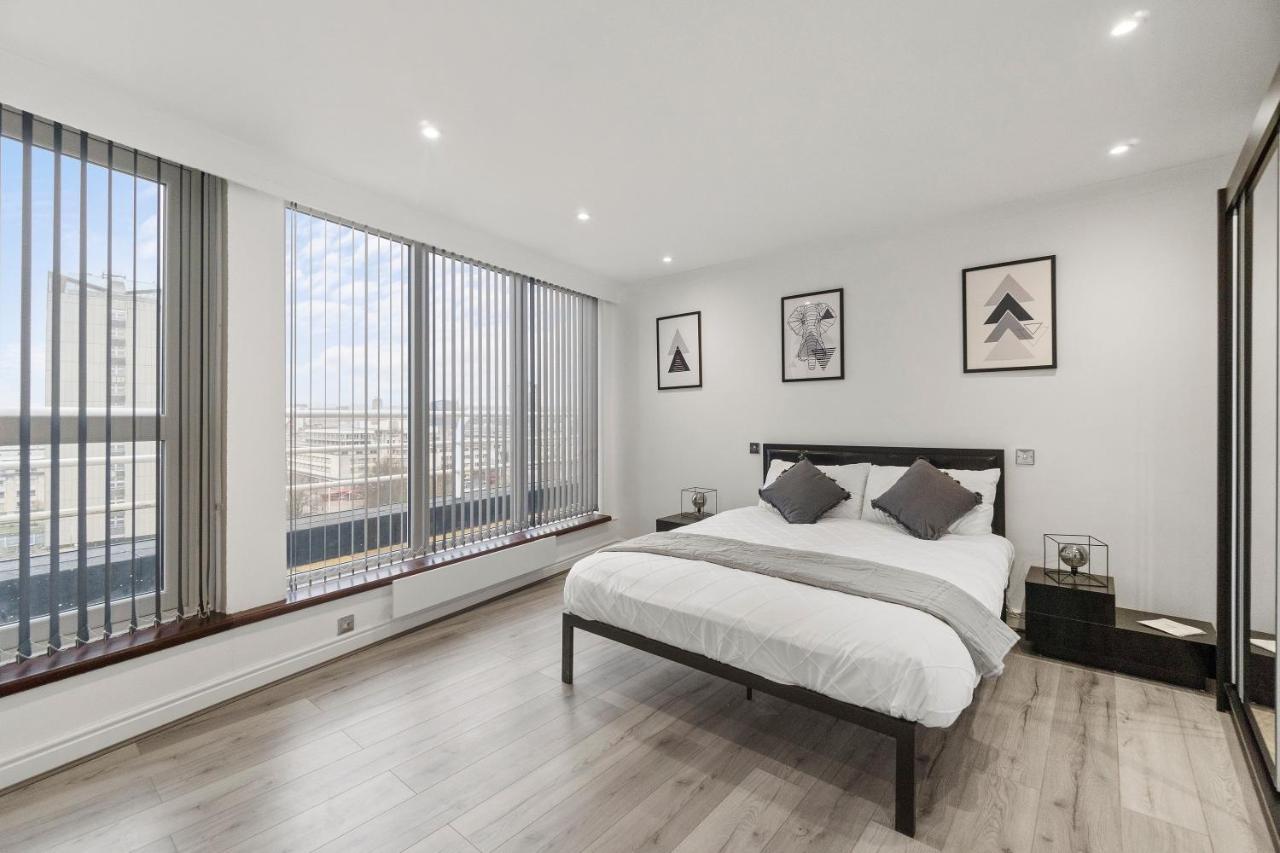 Large Penthouse By Opal Apartment Plymouth